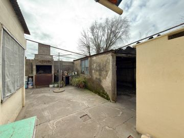 VENDE CASA EN VILLA ITALIA