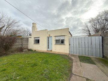 VENDE CASA EN VILLA ITALIA