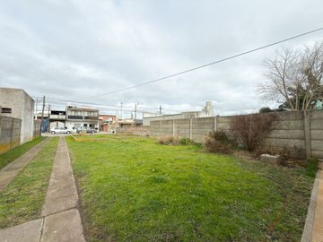 VENDE CASA EN VILLA ITALIA