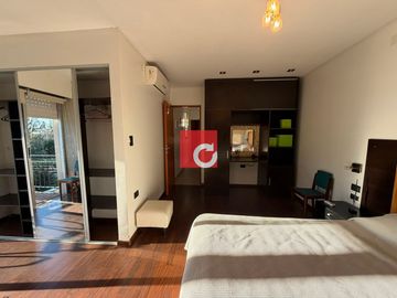 Casa en alquiler c/ cochera en Berisso