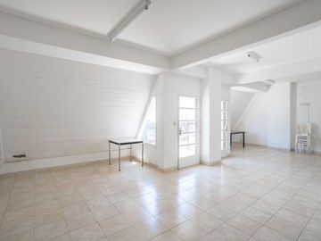 VENTA DEPTO 3 AMB CON PATIO EN COLEGIALES