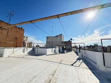 VENTA DEPTO 2 AMB CON BALCÓN FRANCÉS, QUILMES