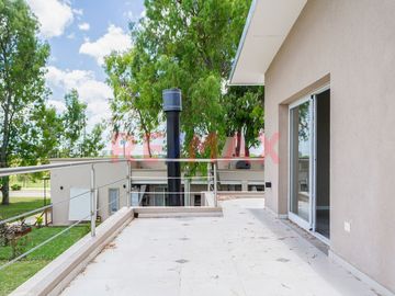 ALQUILER CASA HORIZONTES AL SUR-5 AMBIENTES