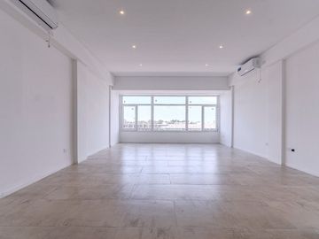 Venta Monoambiente apto prof 52m2 cochera fija