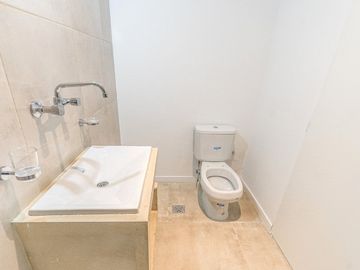 Venta Monoambiente apto prof 52m2 cochera fija