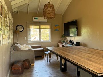 EN VENTA CASA 6 AMB EN BARRIO LA MONTURA - PILAR