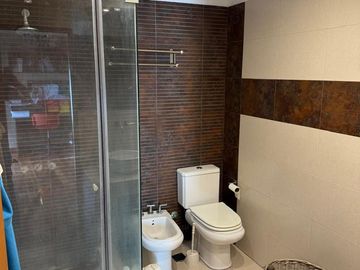 EN VENTA CASA 6 AMB EN BARRIO LA MONTURA - PILAR