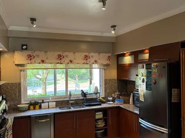 EN VENTA CASA 6 AMB EN BARRIO LA MONTURA - PILAR