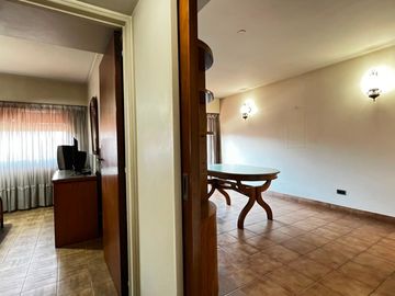 Dpto 3 ambientes en venta, Lomas de Zamora cochera