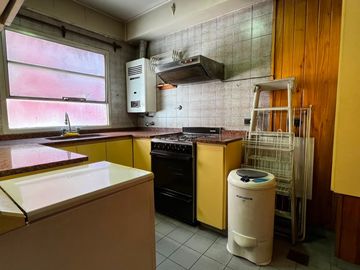 Dpto 3 ambientes en venta, Lomas de Zamora cochera