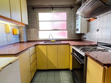 Dpto 3 ambientes en venta, Lomas de Zamora cochera