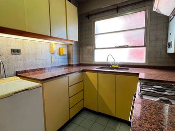 Dpto 3 ambientes en venta, Lomas de Zamora cochera