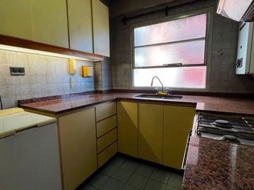 Dpto 3 ambientes en venta, Lomas de Zamora cochera