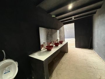 LOCAL SALON ALQUILER GONZALEZ CATAN USOS MULTIPLES