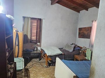 CASA 4 AMB EN VENTA EN PILAR CON PILETA-QUINCHO