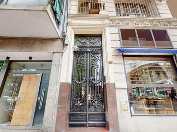 OFICINA EN VENTA EN BALVANERA - PISO PRIVADO