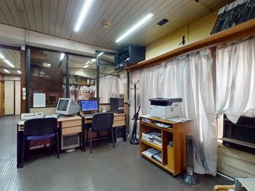 OFICINA EN VENTA EN BALVANERA - PISO PRIVADO