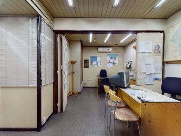 OFICINA EN VENTA EN BALVANERA - PISO PRIVADO