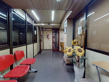 OFICINA EN VENTA EN BALVANERA - PISO PRIVADO