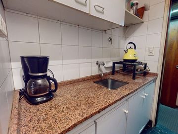 OFICINA EN VENTA EN BALVANERA - PISO PRIVADO