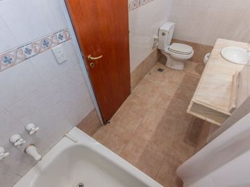 VENTA CABALLITO DEPTO. DÚPLEX 5 AMB C/DOS COCHERAS