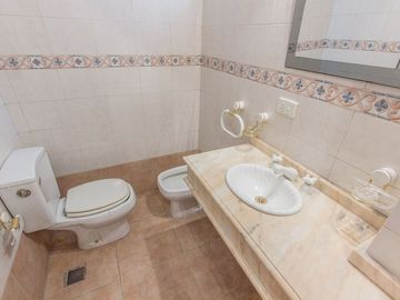 VENTA CABALLITO DEPTO. DÚPLEX 5 AMB C/DOS COCHERAS
