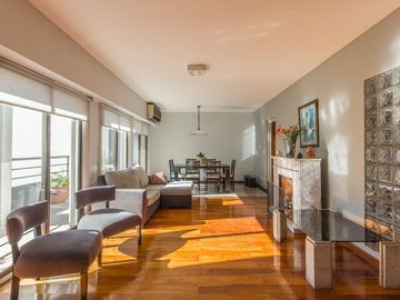VENTA CABALLITO DEPTO. DÚPLEX 5 AMB C/DOS COCHERAS