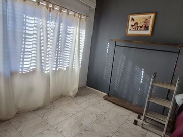 VENTA CASA 6 DORMITORIOS 3 BAÑOS PILETA B AYACUCHO