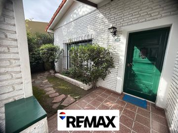 VENTA V SARMIENTO HAEDO CASA 4 Ambientes IMPECABLE