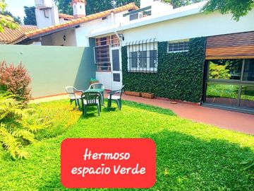 VENTA V SARMIENTO HAEDO CASA 4 Ambientes IMPECABLE