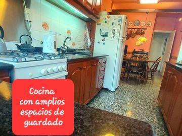 VENTA V SARMIENTO HAEDO CASA 4 Ambientes IMPECABLE