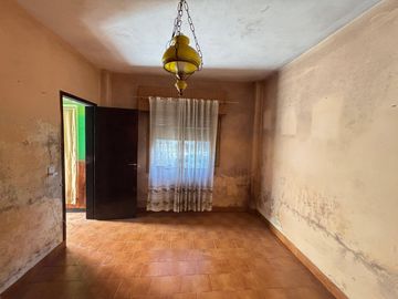 CASA 3 AMBIENTES A REFACCIONAR MERLO APTO CREDITO