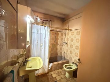 CASA 3 AMBIENTES A REFACCIONAR MERLO APTO CREDITO