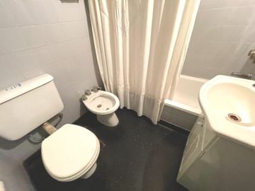 Venta depto 3 amb balcón ascensor Villa Raffo