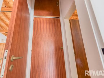 Venta casa 6 ambientes tipo PH con patio y balcon