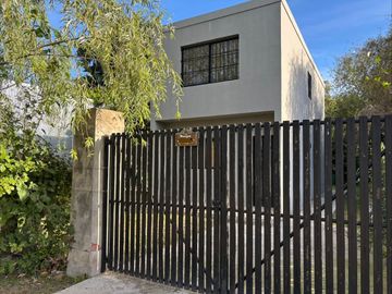 VENTA CASA 3 AMB 2 P. COCHERA PARQUE QUINCHO PILAR