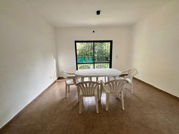 VENTA CASA 3 AMB 2 P. COCHERA PARQUE QUINCHO PILAR