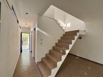 VENTA CASA 3 AMB 2 P. COCHERA PARQUE QUINCHO PILAR