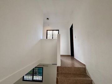 VENTA CASA 3 AMB 2 P. COCHERA PARQUE QUINCHO PILAR