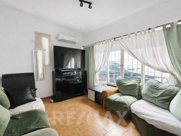 Venta Dúplex 4Amb jardin 2cocheras-a.credito-Merlo