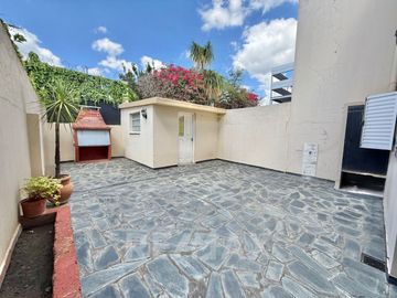 Venta Dúplex 4Amb jardin 2cocheras-a.credito-Merlo