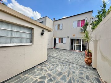 Venta Dúplex 4Amb jardin 2cocheras-a.credito-Merlo