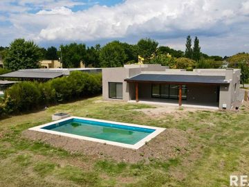 Venta casa a estrenar en Altos de Manzanares