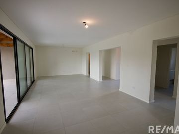Venta casa a estrenar en Altos de Manzanares