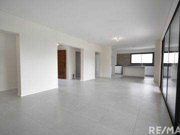 Venta casa a estrenar en Altos de Manzanares