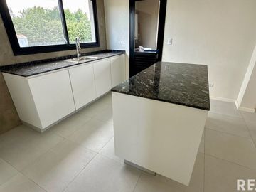 Venta casa a estrenar en Altos de Manzanares