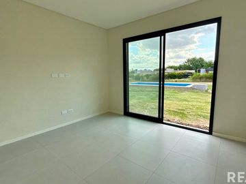 Venta casa a estrenar en Altos de Manzanares
