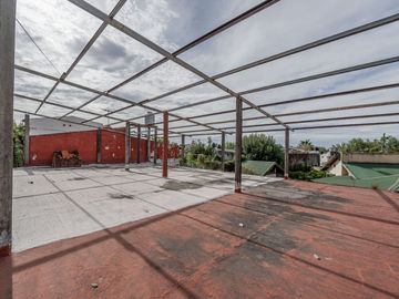 Lote de 318 m² con 4 locales en Tigre