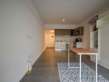 MONOAMBIENTE EN VENTA EN CANNING CON COCHERA