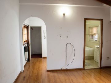 Casa 5 Ambientes en Venta Constitucion